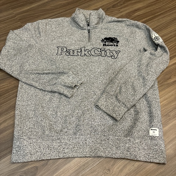 Roots Other - Roots quarter zip sweatshirt